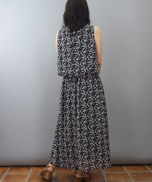 tiptop（ティップトップ）の「無地・花柄ノースリーブハイネックワンピース（ワンピース・レディース・ブラック/ライトグレー/ダークグレー/ブラウン/パープル・FREE）」の14枚目の写真