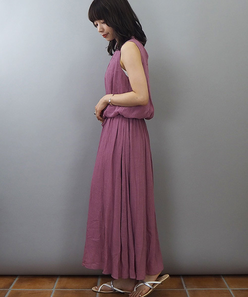 tiptop（ティップトップ）の「無地・花柄ノースリーブハイネックワンピース（ワンピース・レディース・ブラック/ライトグレー/ダークグレー/ブラウン/パープル・FREE）」の19枚目の写真