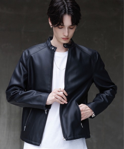 Vicci/ヴィッチ』レザーライクシングルライダースジャケット
