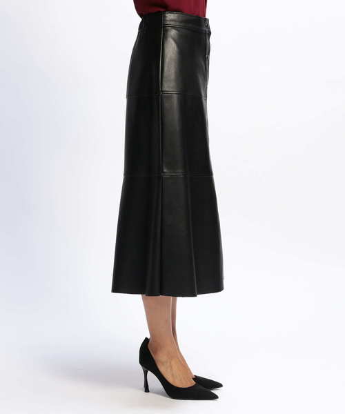 NARACAMICIE（ナラカミーチェ）の「フェイクレザーＡラインスカート（スカート・レディース・ブラウン/ブラック・LARGE/MEDIUM）」の16枚目の写真