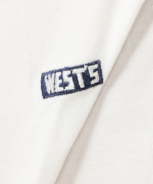 journal standard Furniture （ジャーナルスタンダードファニチャー）の「WESTS EMBROIDERY T-SHIRTS（Tシャツ/カットソー・レディース・ネイビー/レッド・SMALL/MEDIUM/LARGE）」の17枚目の写真