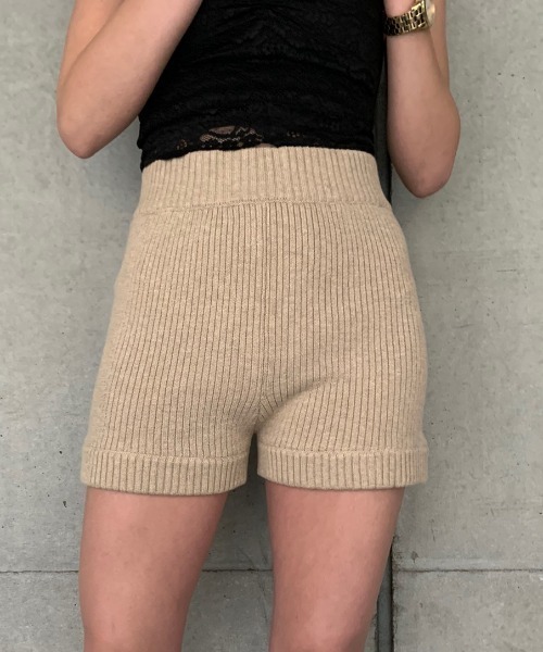 ENVYM(アンビー)の「RIBショートPT(その他パンツ・レディース・ブラック/ベージュ・FREE)」の3枚目の写真
