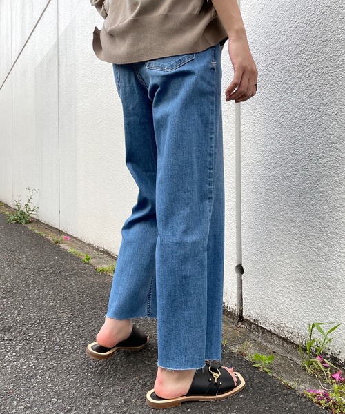 YANUK（ヤヌーク）の「【YANUK/ヤヌーク】ワイドストレートデニムパンツ LILITH/リリス（デニムパンツ・レディース・サックスブルー・22cm/23cm/24cm）」の19枚目の写真