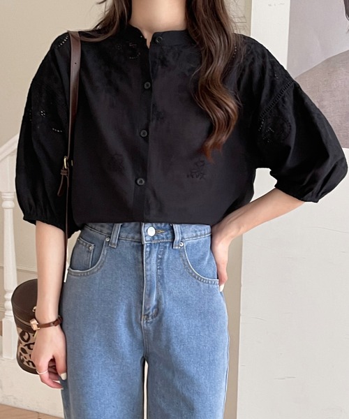 emi+(エミプラス)の「刺繍スタンドカラーブラウス(シャツ/ブラウス・レディース・ホワイト/ブラック/ネイビー/ベージュ/グレー/チャコールグレー/ブラウン/グリーン/ブルーグレー・S/M/L)」の15枚目の写真