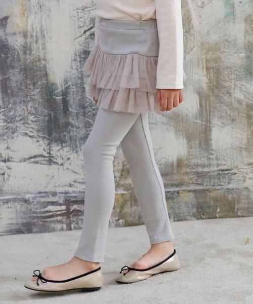 Bee des Bee（ビーデスビー）の「レギンス付き10分丈スカッツ（スカート・キッズ・グレー系その他2/グレー×ピンク/グレー×サックスブルー/グレー系その他/ブラック系その他/ブラック×ピンク/チャコールグレー×パープル/ブラック×グリーン/ブラック系その他2/ブラック×パープル・110cm/100cm/120cm/130cm/140cm/150cm）」の6枚目の写真