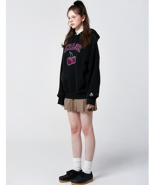 KIRSH(キルシー)の「【KOREA KIRSH オリジナルライン】『KIRSH/キルシー』ARCH LOGO CHERRY HOODIE/アーチロゴ チェリー フーディー(パーカー・レディース・グレー/ブラック・FREE)」の5枚目の写真