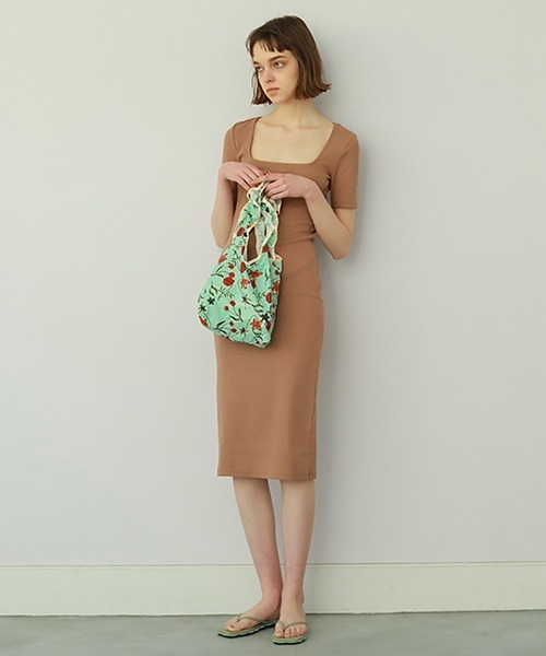 Casselini(キャセリーニ)の「プリントフリルミニエコバッグ(エコバッグ/サブバッグ・レディース・アイボリー/ブラウン/ブルー系1/オレンジ・FREE)」の7枚目の写真