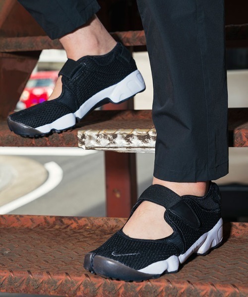 NIKE(ナイキ)の「NIKE ナイキ W AIR RIFT BR エアリフトブリーズ W848386 001BK/CGRY(スニーカー・メンズ・ブラック・24.0cm/25.0cm/28.0cm/23.0cm/27.0cm/26.0cm/29.0cm/22.0cm)」の8枚目の写真