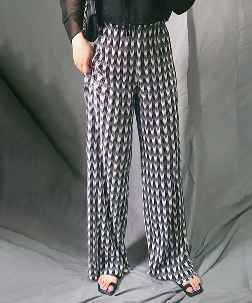 me+em select(ミームセレクト)の「※千鳥柄プリーツワイドパンツ(その他パンツ・レディース・グレー/グリーン・FREE)」の6枚目の写真