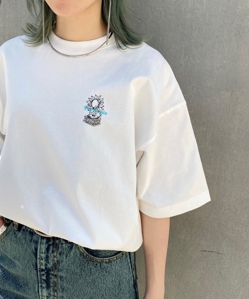 PBLIM（ページボーイリム）の「【PAGEBOYLIM】サークルフラワーT（Tシャツ/カットソー・レディース・ブラック/オフホワイト・MEDIUM/LARGE）」の5枚目の写真