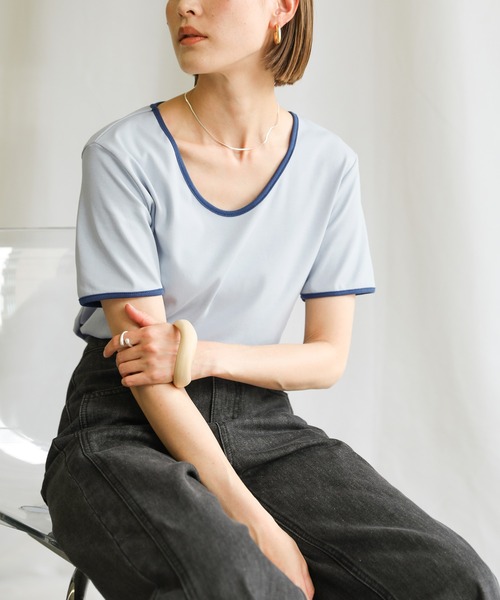 select MOCA(セレクトモカ)の「2021 SS パイピングデザインカラーTシャツ(Tシャツ/カットソー・レディース・ホワイト/ブルー/グリーン・FREE)」の3枚目の写真