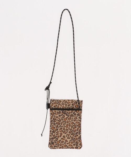 Ocean&Ground（オーシャン&グラウンド）の「レオパ－ドミニサコッシュ（ボディバッグ/ウエストポーチ・キッズ・ベージュ・FREE）」の2枚目の写真