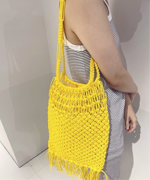 EDIT. FOR LULU(エディットフォールル)の「KECH フリンジ BAG(トートバッグ・レディース・ピンク/イエロー/ブルー系その他・FREE)」の2枚目の写真