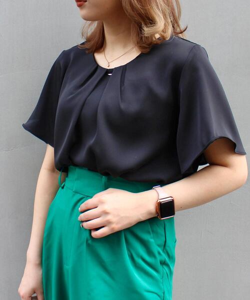 INGNI（イング）の「ピン付トロミフレアスリーブ／ブラウス（シャツ/ブラウス・レディース・ブラック/オフホワイト/ミント/ラベンダー/グレー系その他/ネイビー/サックスブルー・M）」の2枚目の写真