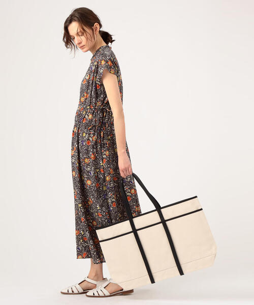 TOMORROWLAND （トゥモローランド）の「【別注】AMIACALVA×TOMORROWLAND キャンバストート（トートバッグ・メンズ・ホワイト・FREE）」の8枚目の写真