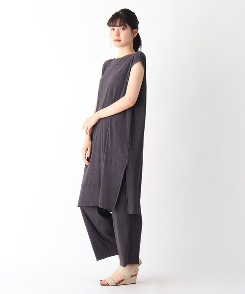 DRESKIP(ドレスキップ)の「◆【2点セット】ランダムプリーツトップス×パンツ(セットアップ・レディース・グレー系その他/サンドベージュ/ブラウン系その他・02/03)」の2枚目の写真