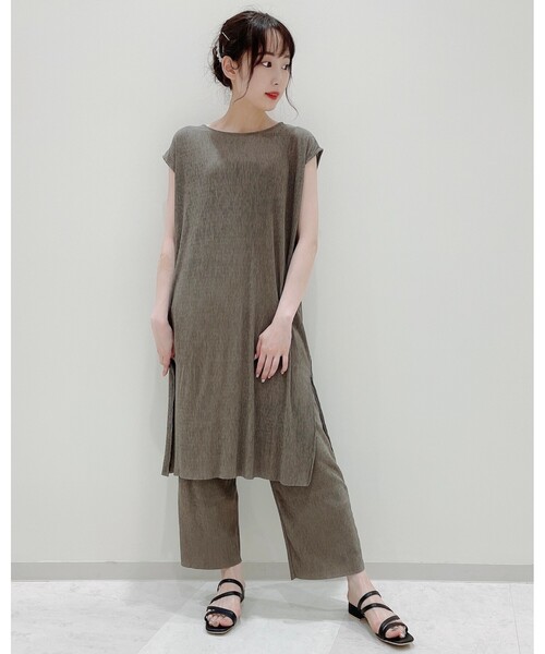 DRESKIP(ドレスキップ)の「◆【2点セット】ランダムプリーツトップス×パンツ(セットアップ・レディース・グレー系その他/サンドベージュ/ブラウン系その他・02/03)」の8枚目の写真