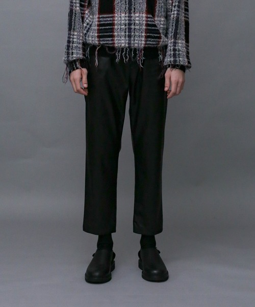 Iroquois(イロコイ)の「SYNTHETIC LEATHER TAPERED PT(その他パンツ・メンズ・ブラック/ブラウン・1/3/2)」の4枚目の写真