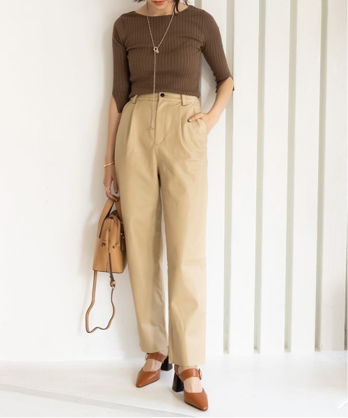 RANDA（ランダ）の「フェイクレザーテーパードパンツ（その他パンツ・レディース・ベージュ/ブラウン/アイボリー・1/0）」の12枚目の写真