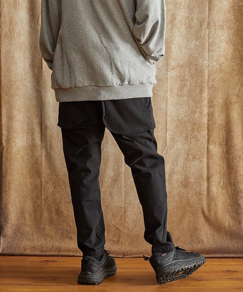 WILDERNESS EXPERIENCE（ウィルダネスエクスペリエンス）の「WILDERNESS EXPERIENCE ツイル ストレージ クライミング パンツ（その他パンツ・メンズ・ブラック/カーキ/ライトベージュ/ダークベージュ・MEDIUM/LARGE/X-LARGE）」の11枚目の写真