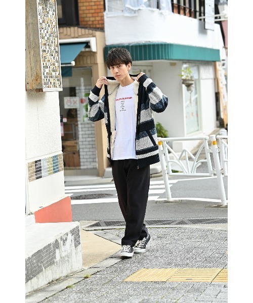 Mac-House(マックハウス)の「T-GRAPHICS ストリートプリントロングスリーブTシャツ(Tシャツ/カットソー・メンズ・ブルー/ホワイト/グレー/カーキ/ブラック・L/S/M/XL)」の15枚目の写真