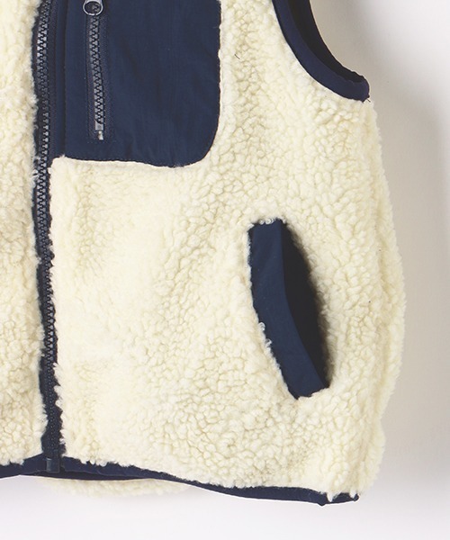 b・ROOM（ビールーム）の「【Coleman】ボアベスト（ベスト・キッズ・ブラック/オフホワイト・110cm/100cm/120cm/130cm）」の6枚目の写真