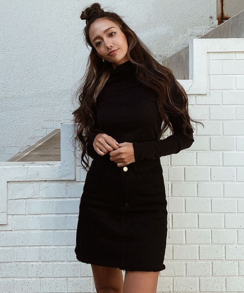 esutoreja（エストレジャ）の「カラバリタートルネックカットソー（Tシャツ/カットソー・レディース・ホワイト/ブラック/ベージュ/ブラウン/オリーブ・FREE）」の3枚目の写真