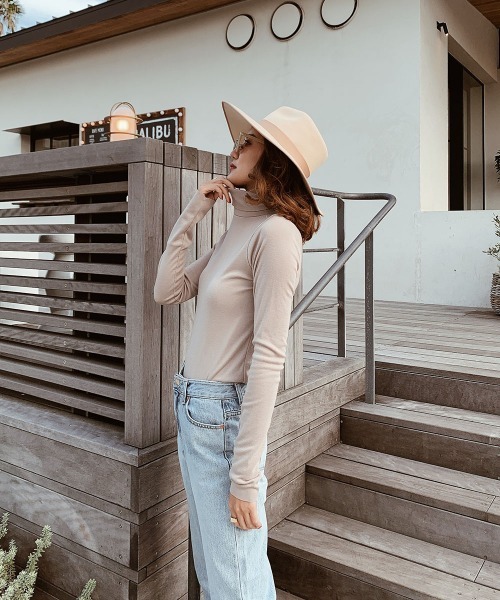 esutoreja（エストレジャ）の「カラバリタートルネックカットソー（Tシャツ/カットソー・レディース・ホワイト/ブラック/ベージュ/ブラウン/オリーブ・FREE）」の12枚目の写真