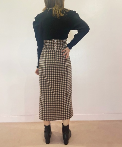 OLIVE des OLIVE（オリーブデオリーブ）の「チョコレートタイトスカート（スカート・レディース・ベージュ/ブラウン/ライトブラウン・SMALL/MEDIUM）」の4枚目の写真