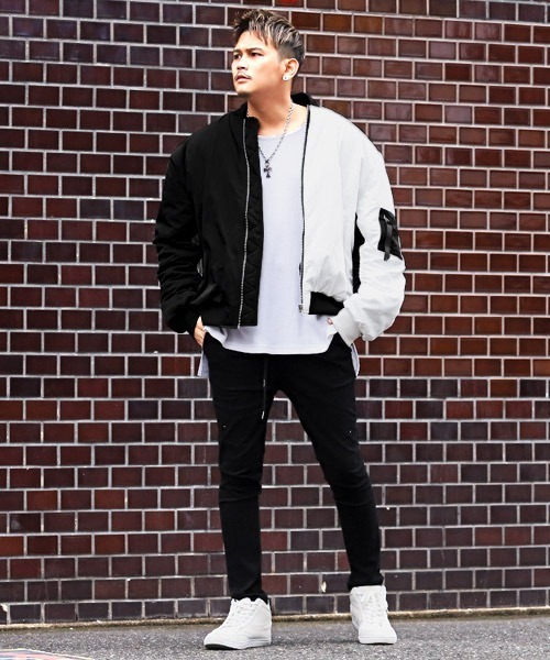 LUXSTYLE(ラグスタイル)の「BIG中綿MA-1ジャケット(MA-1・メンズ・カーキ/マルチ/ホワイト・L/M)」の6枚目の写真