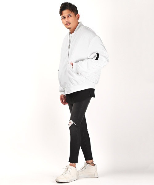 LUXSTYLE(ラグスタイル)の「BIG中綿MA-1ジャケット(MA-1・メンズ・カーキ/マルチ/ホワイト・L/M)」の9枚目の写真