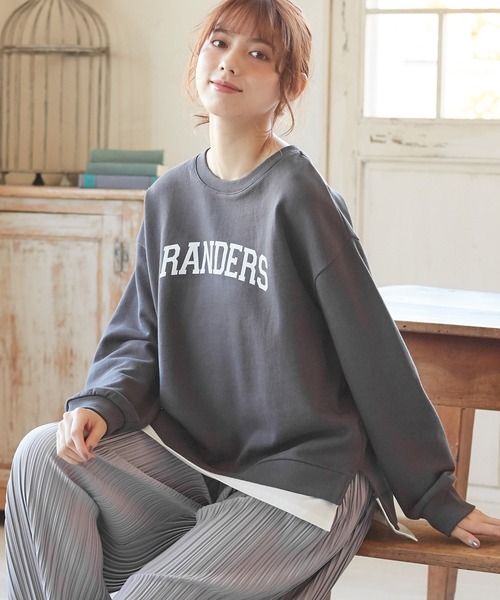 Honeys(ハニーズ)の「裾レイヤード風トップス(スウェット・レディース・イエロー/ベージュ/杢グレー/ミント/スミクロ・LL/L/M/S)」の11枚目の写真