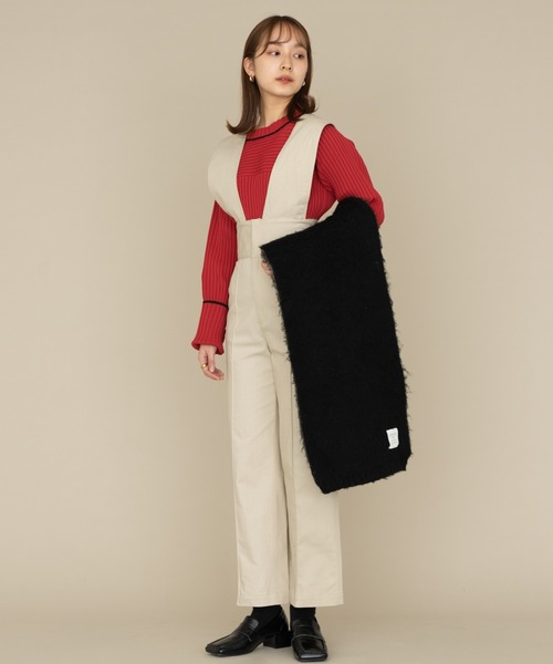 NEUNA（ヌナ）の「【パンツとしても使える！】3WAYワイドVネック/ハイウエストスラックスサロペット（サロペット/オーバーオール・レディース・ブラック/ブラウン/グレイッシュベージュ・SMALL/MEDIUM/LARGE）」の19枚目の写真