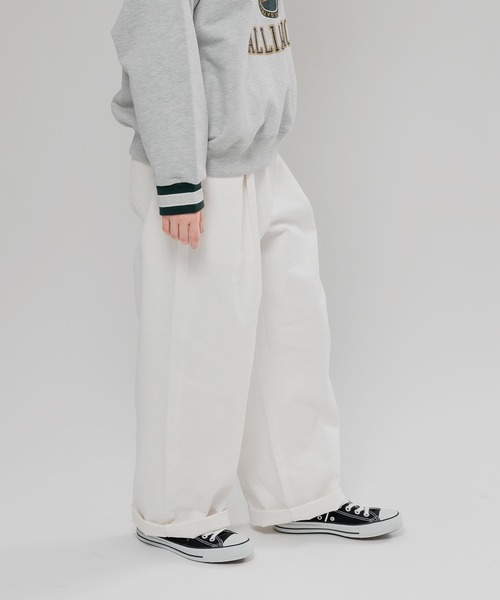 MUHET(ミュエータ)の「カラーストレートチノパンツ(チノパンツ・レディース・ベージュ/オフホワイト/ライトピンク・SMALL/MEDIUM/X-LARGE)」の7枚目の写真