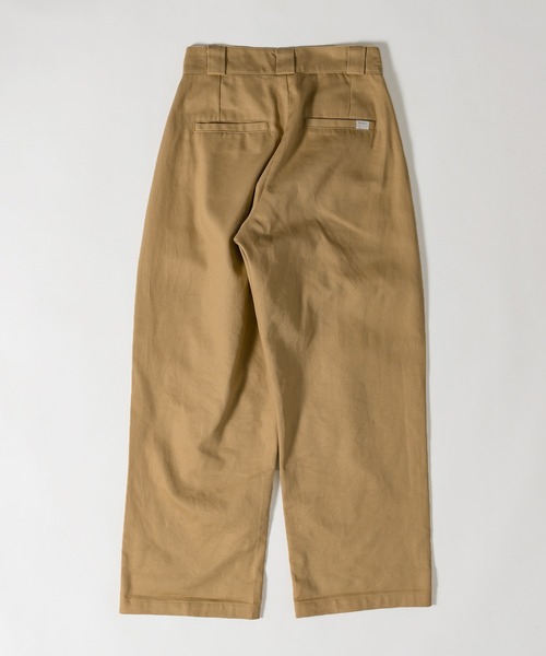 MUHET(ミュエータ)の「カラーストレートチノパンツ(チノパンツ・レディース・ベージュ/オフホワイト/ライトピンク・SMALL/MEDIUM/X-LARGE)」の19枚目の写真
