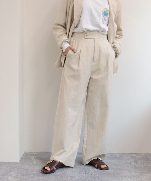 fredy emue(フレディエミュ)の「ギンガムチェック/リネンドビー タックパンツ(セットアップ可能)(その他パンツ・レディース・ベージュ/ネイビー/ホワイト系その他2・38)」の1枚目の写真
