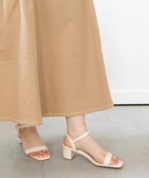 ストレスフリー/ゴールドピースチャンキーヒールサンダル