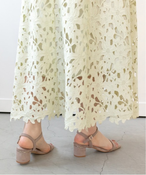 RANDA（ランダ）の「ストレスフリー/ゴールドピースチャンキーヒールサンダル（サンダル・レディース・ブラック/ブルー/アイボリー/グレイッシュベージュ・LL/M/L/S）」の9枚目の写真