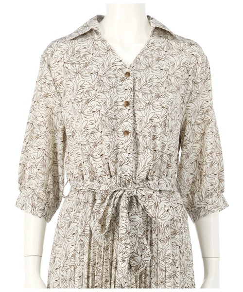 CHILLE（チル）の「インショーパンプリーツオールインワン（サロペット/オーバーオール・レディース・ブラック/アイボリー・FREE）」の12枚目の写真