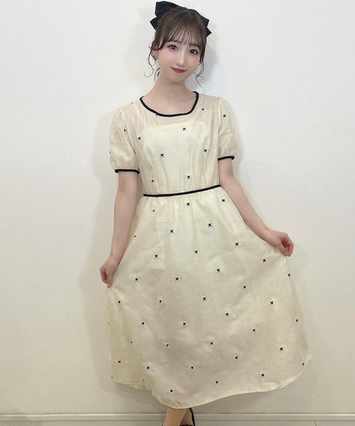 titty&Co. PETIT(ティティアンドコープティ)の「【titty&Co.PETIT】バタフライミディワンピース(ワンピース・レディース・アイボリー・FREE)」の1枚目の写真