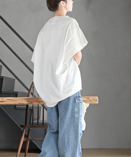 rps(アールピーエス)の「ドルマンカットTee(Tシャツ/カットソー・レディース・チャコールグレー/ブラック/オフホワイト/グレイッシュベージュ/ブルーグリーン/ブルー・M/フリー)」の9枚目の写真