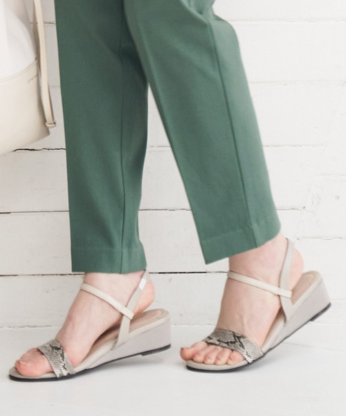 ikka（イッカ）の「ワンベルトロウサンダル（サンダル・レディース・グレー/ブラック/ベージュ・M/L）」の14枚目の写真