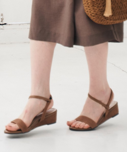 ikka（イッカ）の「ワンベルトロウサンダル（サンダル・レディース・グレー/ブラック/ベージュ・M/L）」の20枚目の写真