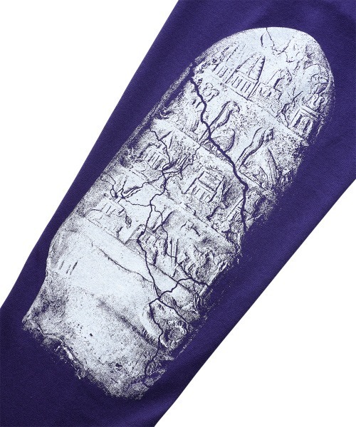 DIET BUTCHER（ダイエットブッチャー）の「DIET BUTCHER long sleeve t-shirt(back print)（Tシャツ/カットソー・メンズ・ベージュ/パープル・LARGE/SMALL/MEDIUM）」の10枚目の写真