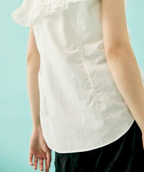 INella(イネラ)の「【INella/イネラ】フリルオープンカラーシャツ(シャツ/ブラウス・レディース・ホワイト/ラベンダー/ブラック・FREE)」の14枚目の写真