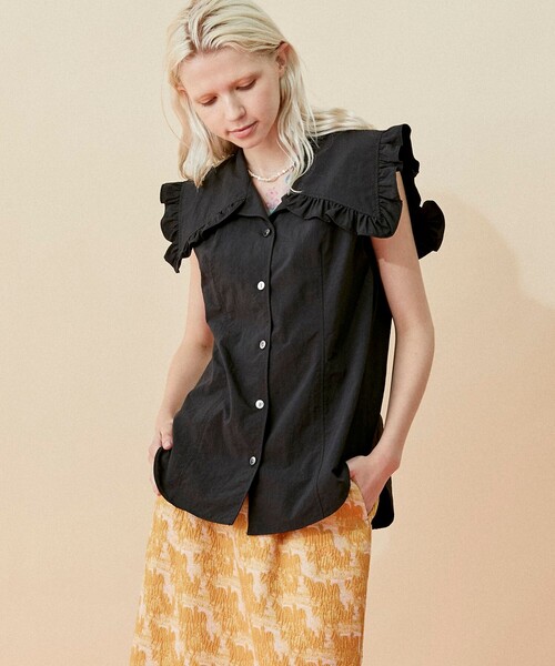 INella(イネラ)の「【INella/イネラ】フリルオープンカラーシャツ(シャツ/ブラウス・レディース・ホワイト/ラベンダー/ブラック・FREE)」の18枚目の写真