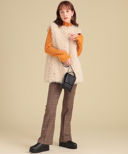 Ray BEAMS（レイビームス）の「MARROW / Grip ポーチ（メッセンジャーバッグ・レディース・ブラック/オフホワイト・ONE SIZE）」の7枚目の写真