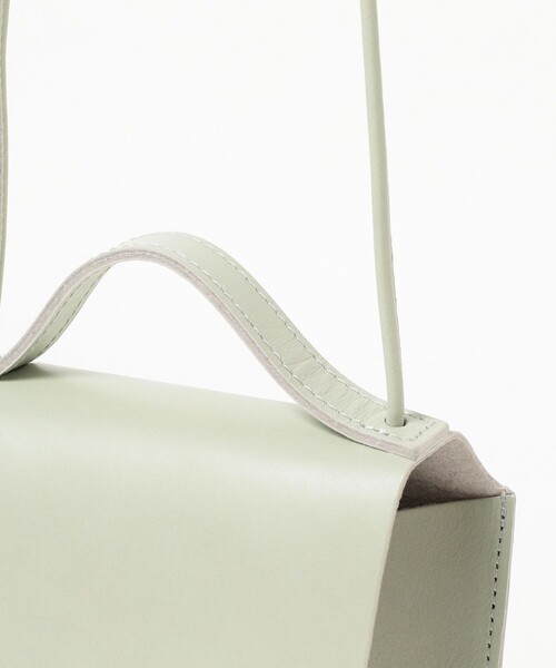 Ray BEAMS（レイビームス）の「MARROW / Grip ポーチ（メッセンジャーバッグ・レディース・ブラック/オフホワイト・ONE SIZE）」の15枚目の写真