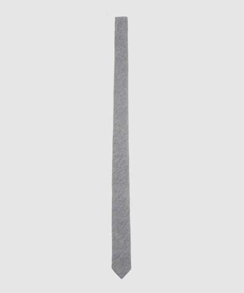 THOM BROWNE（トムブラウン）の「CLASSIC TIE IN VARSITY PIQUE NAVY O/S（ネクタイ・メンズ・ライトグレー/ネイビー系・ONE SIZE）」の2枚目の写真