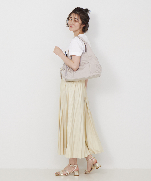 Abahouse Devinette（ドゥヴィネット）の「【Avancer】フェイクレザーコンビナイロントートバッグ（ボストンバッグ・レディース・グレー/ピンクベージュ/ブラック・フリー）」の10枚目の写真